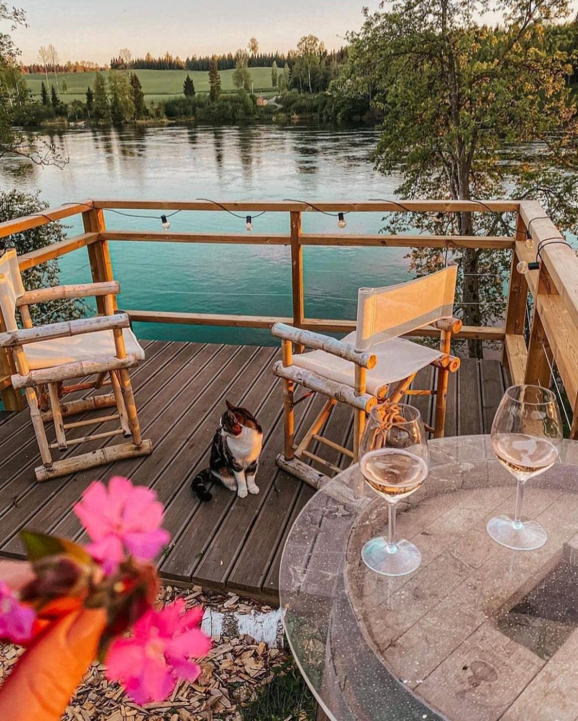 Wonderinn Riverside Arnes  Exterior foto