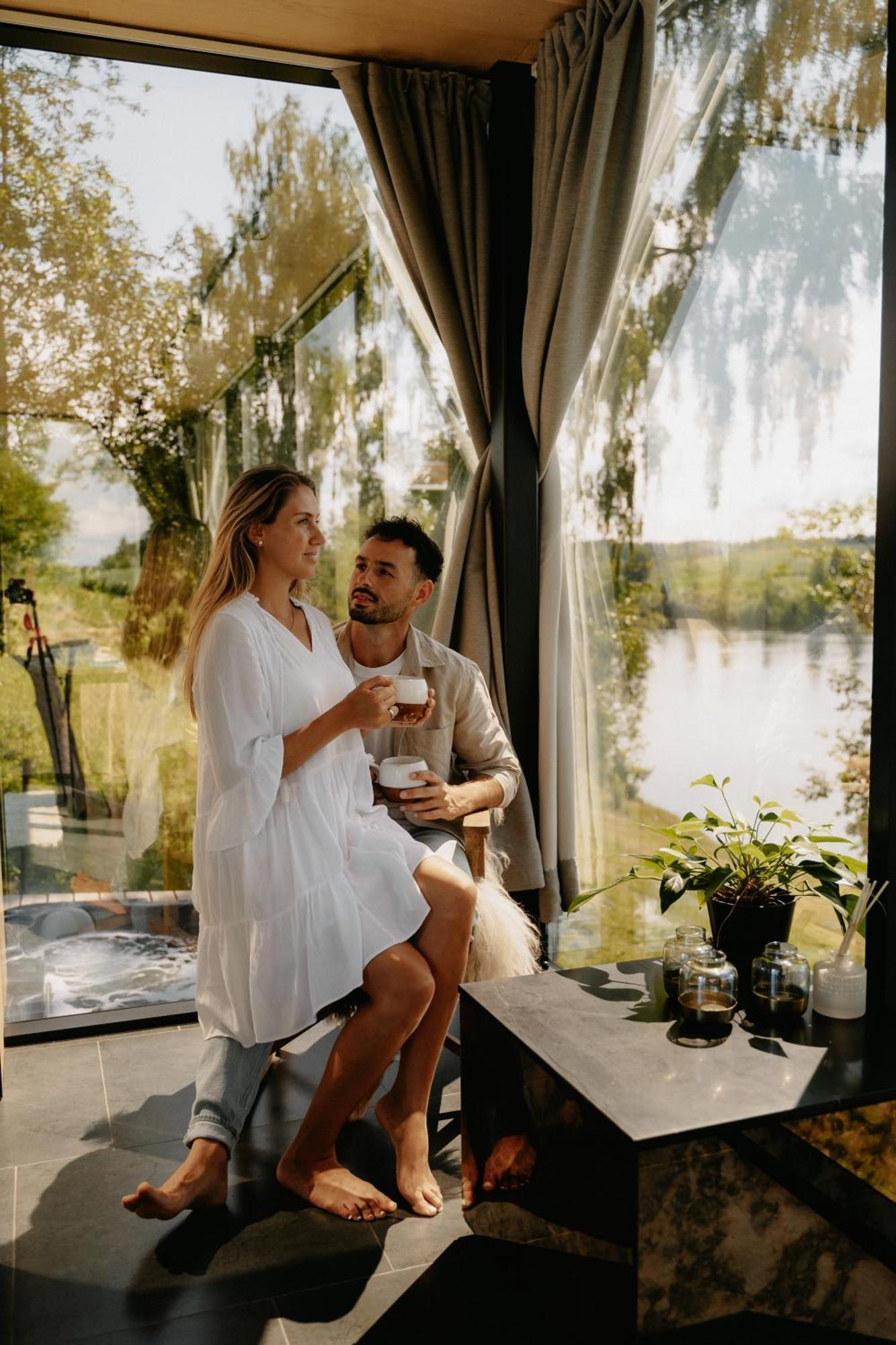 Wonderinn Riverside Arnes  Exterior foto